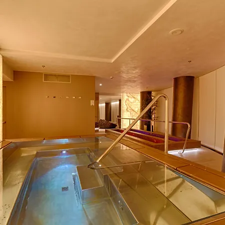 호텔 Maritim Plaza 티라나