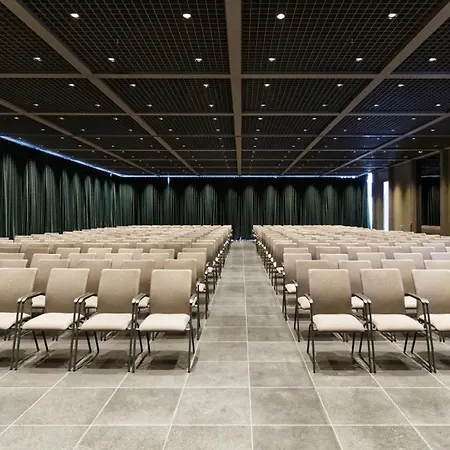 Maritim Plaza 티라나