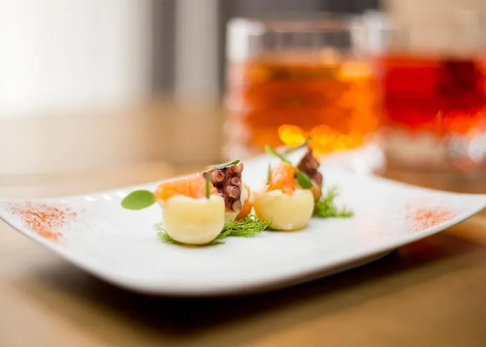 Maritim Plaza 5* Tirana