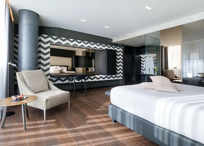 Hotel Maritim Plaza Tirana