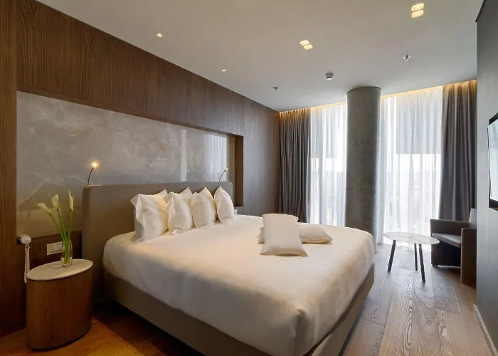 Hotel Maritim Plaza Tirana