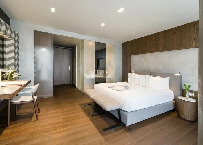 Hotel Maritim Plaza Tirana