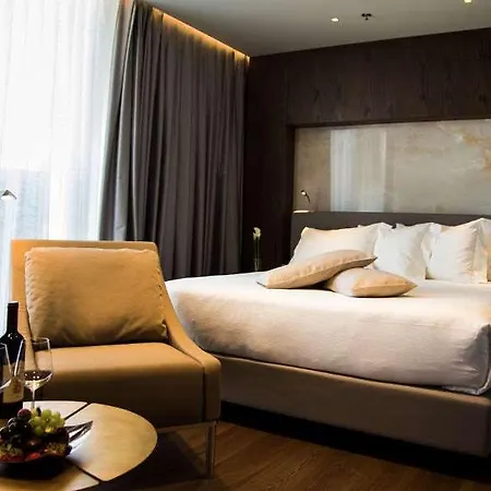 Hotel Maritim Plaza Tirana