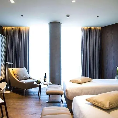 Maritim Plaza 5* Tirana