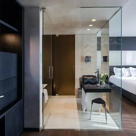 Maritim Plaza 5*