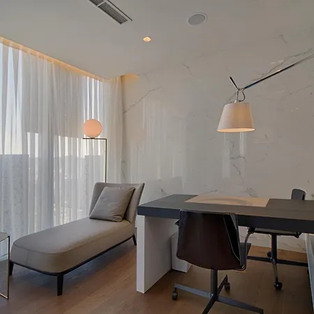 מלון Maritim Plaza 5*