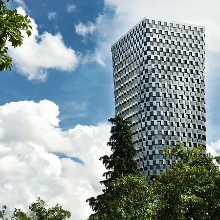 Hotel Maritim Plaza Tirana