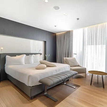 Otel Maritim Plaza Tiran