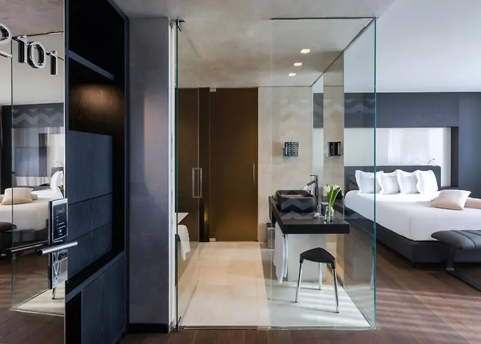 Maritim Plaza 5*