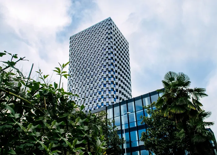 Maritim Plaza מלון