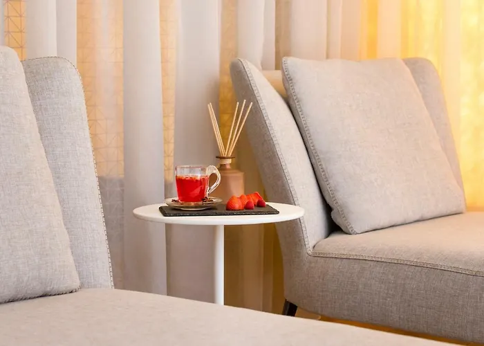 Maritim Plaza 5* טיראנה